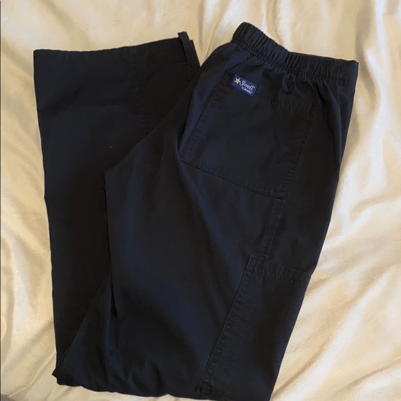 Black Cargo Scrub Pants - Picture 1 of 5
